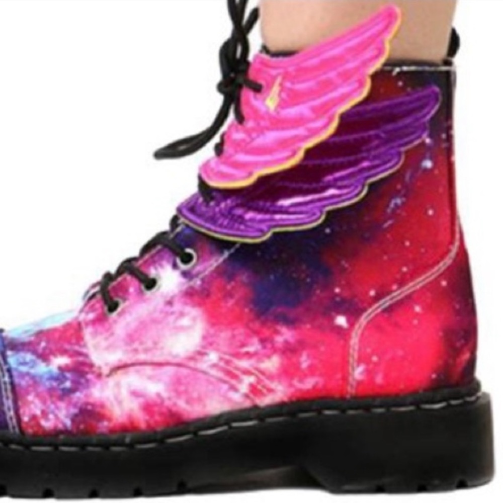 Metallic Purple Shoe Wings Sneaker Skate accessories